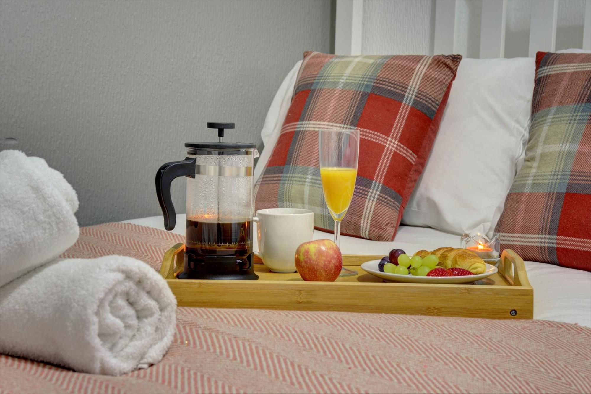 فيلا Modern 2Br Gem I Free Parking I Sleeps 5 كوفنتري المظهر الخارجي الصورة